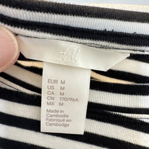 H&M Black & White Striped Ruffle Long Sleeve Top Size Medium - Picture 3 of 15